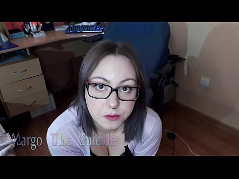 ❤️ Gadis Seksi sareng Kacamata Nyedot Dildo Jero dina Kaméra porno di urang ❌❤